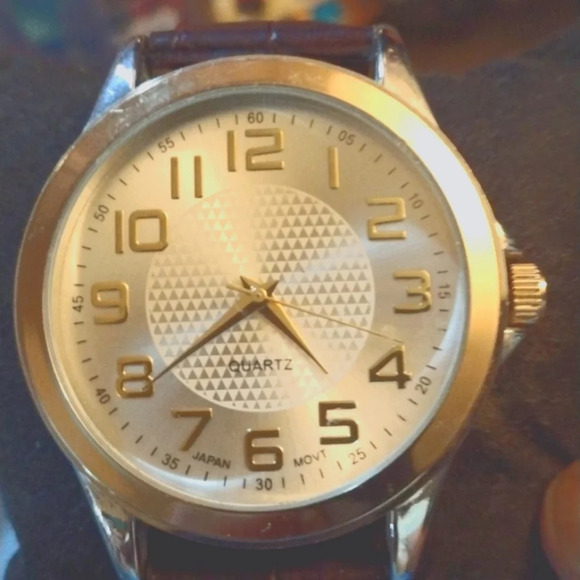 2 for $20😌 Men's Goldtone Leather Band Watch - Picture 1 of 2